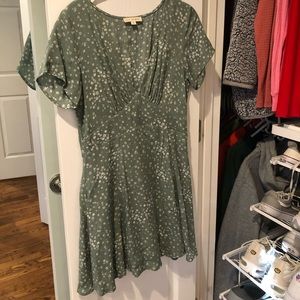 green flower dress